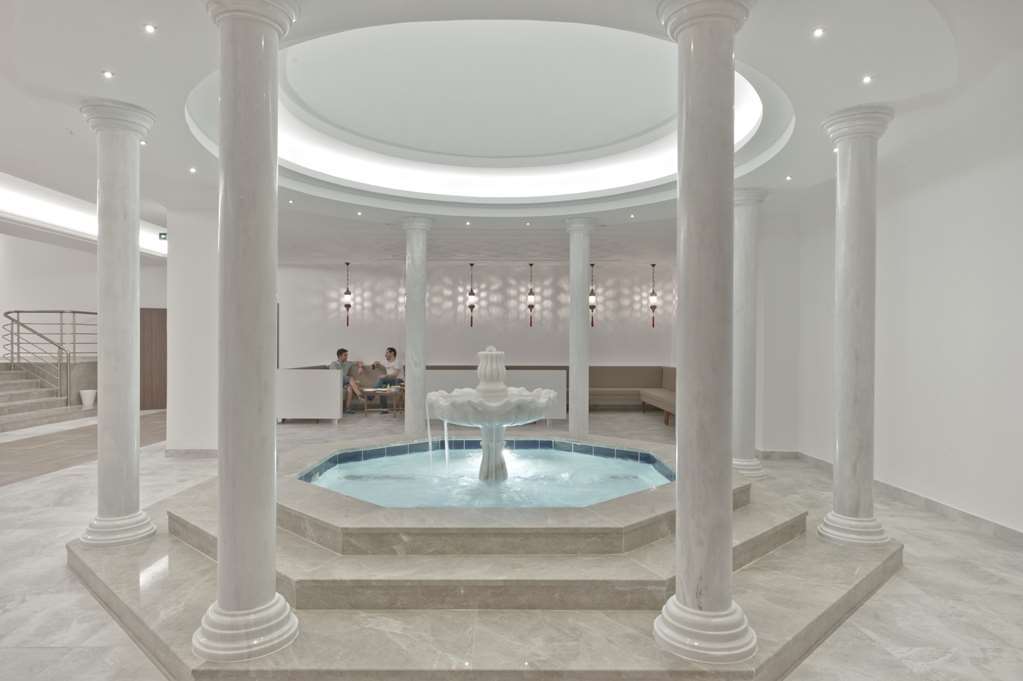 Alila Deluxe Thermal Hotel & Spa 아피욘 내부 사진